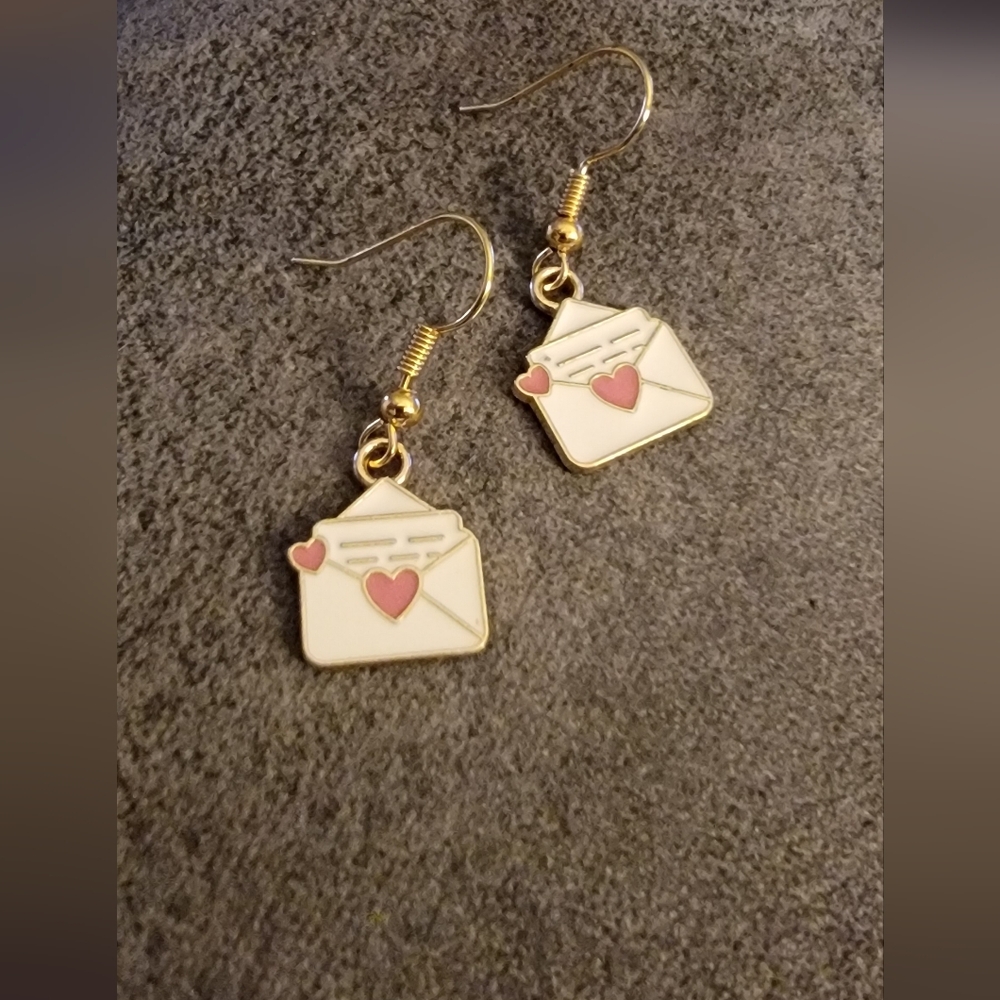 Handcrafted Womens Valentine's Earrings Goldtone - Picture 2 of 5